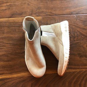 Reebok slip on suede shoes